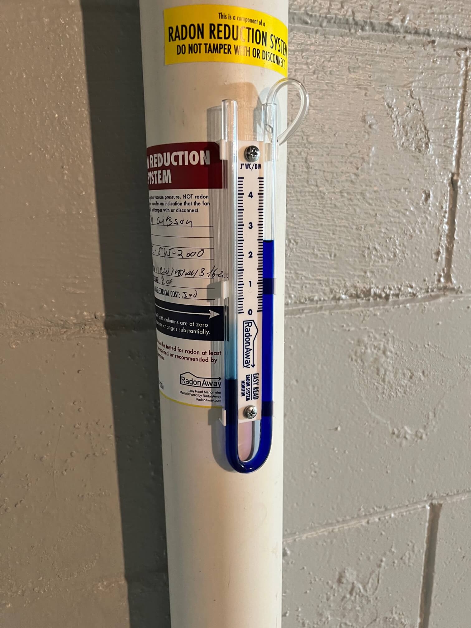 Passive radon monitoring system